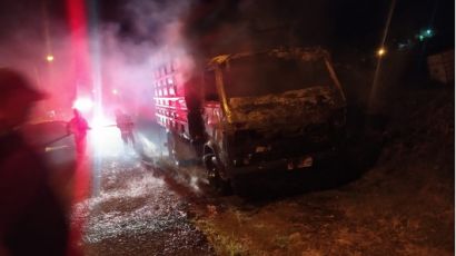 Caminhão é destruído por incêndio em Xanxerê 