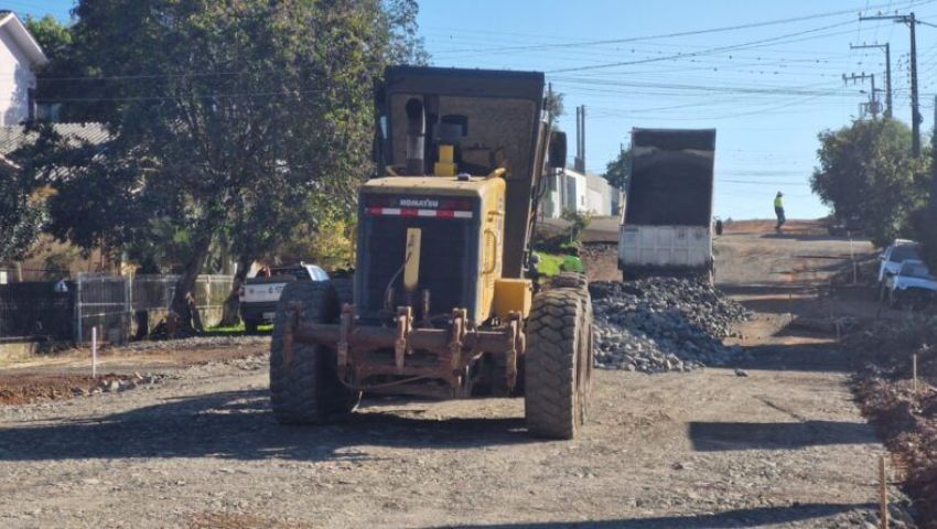Pavimentação da rua Sergipe é concluída e rua Alderico Piccini receberá asfalto