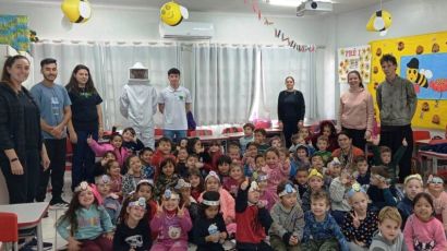 Alunos do La Salle realizam palestra sobre abelhas na EMEB São Jorge