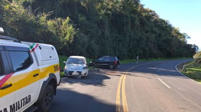 Colisão lateral deixa três pessoas feridas em Bom Jesus