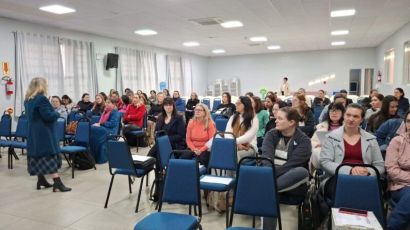 Professores da Rede Municipal de Ensino participam de formação sobre educação financeira