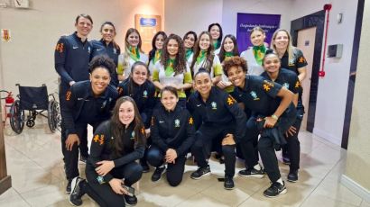 Seleção Brasileira é recebida com carinho em Xanxerê para o Torneio de Futsal Feminino