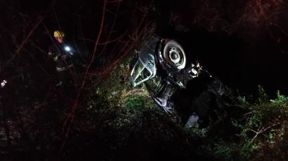Condutor é ejetado após colisão com caminhão em Faxinal dos Guedes