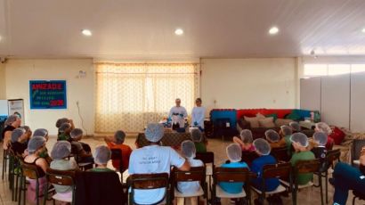 Crianças do SCFV Jovem Cidadão participam de atividade em parceria com o Programa Pão da Vida