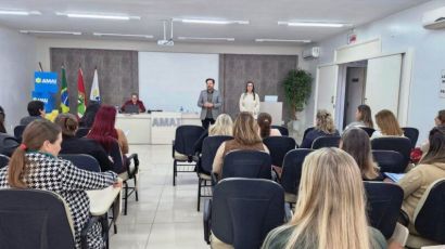 Educação realiza reunião com diretores e reforça compromisso com educação inclusiva