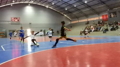 Finais da Liga Catarinense de Futsal Sub-7 acontecem neste domingo em Xanxerê