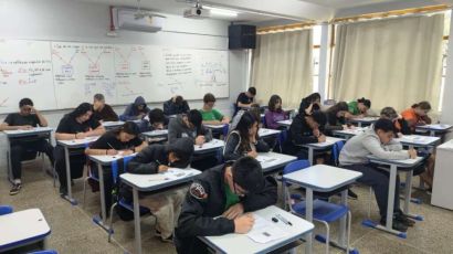 Estudantes da rede municipal de ensino realizam avaliação para monitoramento da aprendizagem
