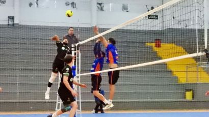 Voleibol masculino de Xanxerê vence e garante classificação nos Jogos Regionais