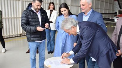 Assinado convênio para construção do terminal de passageiros do Aeroporto João Winckler