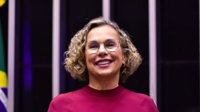 Ana Paula Lima cumpre agenda no Oeste e anuncia investimentos para universidades