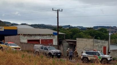 Homem relata falso roubo após não conseguir pagar dívida em casa noturna em São Domingos