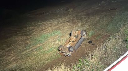 Capotamento deixa condutor ferido na SC-480 em Ipuaçu