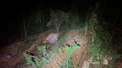 Deslizamento de terra interdita parcialmente a SC-155 entre Xanxerê e Xavantina