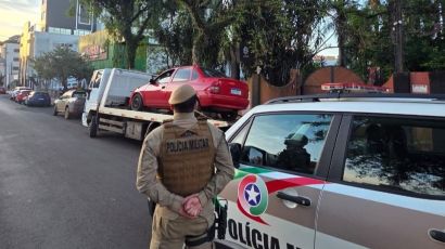 Veículos com alto valor em débitos são removidos em Xanxerê