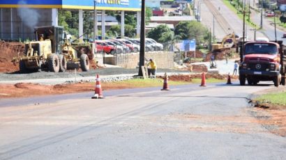 Obras de pavimentação das paralelas da rua 27 de Fevereiro avançam em Xanxerê