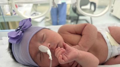 HRSP promove ação especial do Novembro Roxo com mães da UTI Neonatal