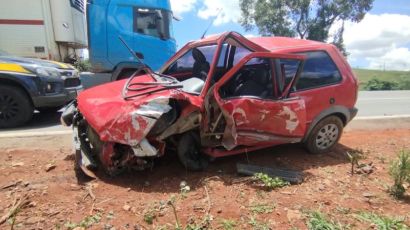 Colisão entre veículos deixa três pessoas feridas na BR-282 em Xanxerê