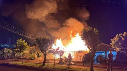 Incêndio destrói residência e mobiliza bombeiros em Xanxerê