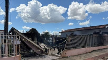 Família que perdeu tudo em incêndio precisa da ajuda da comunidade xanxerense