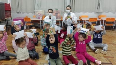 UBS Hélio dos Anjos Ortiz realiza mais uma etapa do Programa Saúde na Escola