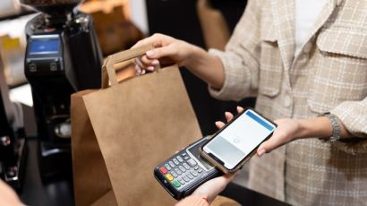 13º salário movimenta a economia e exige planejamento