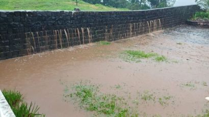 Chuva intensa alaga pontos de Faxinal dos Guedes