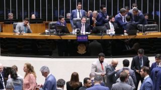  Câmara dos Deputados fecha 2025 com mudanças na economia e direitos