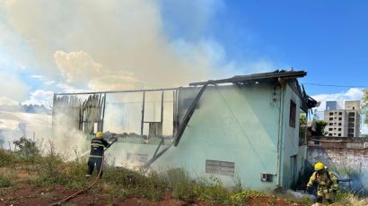 Residência é destruída por incêndio em Xanxerê
