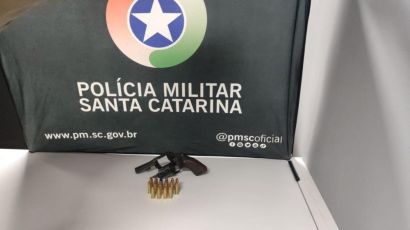 Homem é preso com revólver e munições no bairro Frei Bruno, em Xaxim