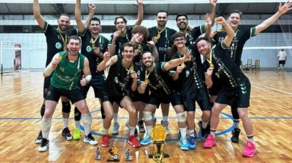 Equipe adulta masculina conquista o bicampeonato na 5ª Copa Pato Branco de Voleibol