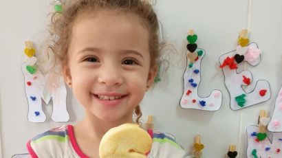 CEMEI Sonho Encantado desenvolve atividade lúdica sobre identidade com alunos do maternal