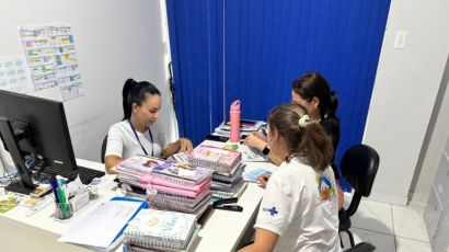 Conferência de carteiras de vacinação é realizada nas escolas de Xaxim