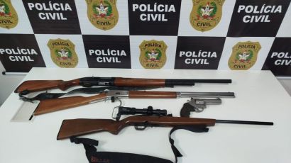 Polícia Civil apreende armas de fogo após investigação de ameaça em Xaxim