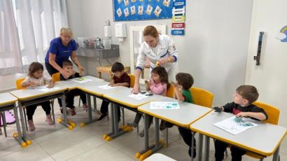 Alunos do Cemei Cantinho Feliz participam de orientação sobre a higiene correta das mãos