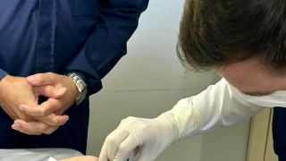 Xanxerê capacita médicos para implante contraceptivo