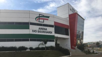 Primeira rodada do campeonato municipal de futsal de base acontece neste sábado