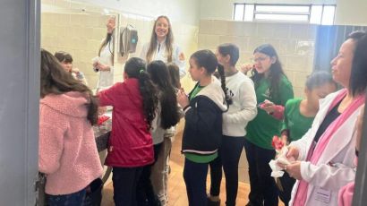 Ação leva orientações sobre cuidado com a saúde bucal para alunos da EMEB Cirilo Dal’Óglio