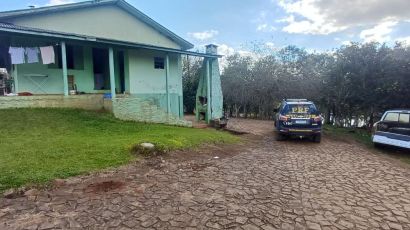 Câmera de segurança flagra acidente e motorista embriagado que fugiu do local é preso em Xaxim