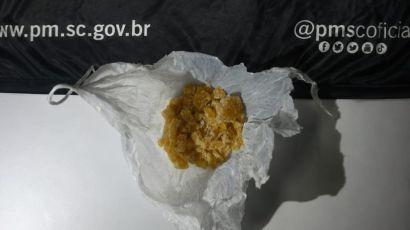 Jovem é preso por tráfico de drogas durante abordagem policial em Xanxerê