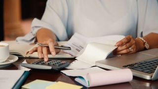 Meio do ano é hora de recalcular a rota financeira e transformar metas em resultados até o fim d