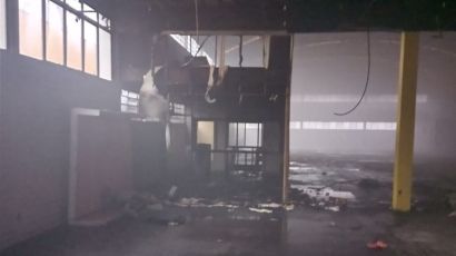 Sala comercial desativada é atingida por incêndio no Centro de Xanxerê