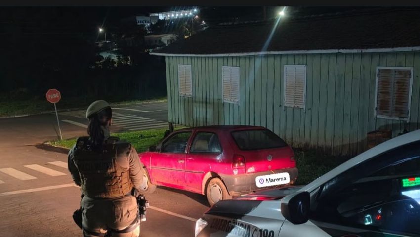 Veículo furtado em Xaxim é localizado abandonado em Marema