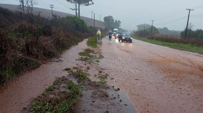 Defesa Civil alerta para situação de atenção no km 87 da SC-480, em Xanxerê
