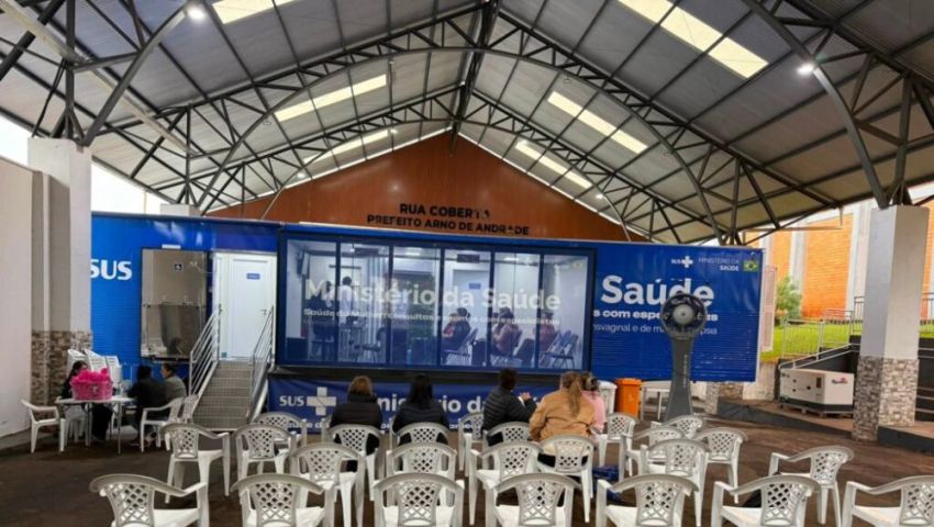 Ipuaçu recebe carreta com exames para mulheres da região