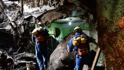 Equipe do CBMSC localiza 10 vítimas entre os escombros em Petrópolis