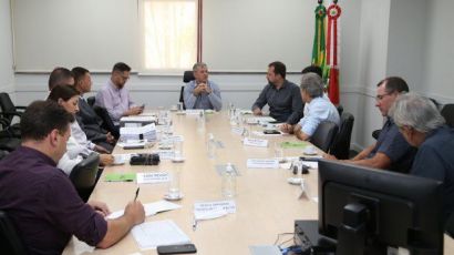 Prefeito de Xanxerê participa de reunião sobre ações do Plano 1000