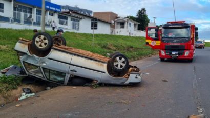 Capotamento é registrado na BR-282, em Xanxerê 