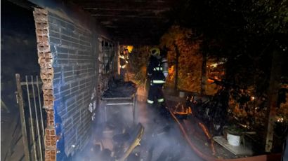 Casa é atingida por incêndio durante a madrugada em Xanxerê