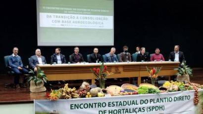 III Encontro Estadual do Sistema de Plantio Direto de Hortaliças ocorre durante a ExpoFemi