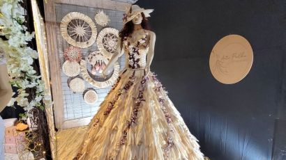 Vestido de palha de milho feito por artesã xanxerense encanta visitantes da ExpoFemi 